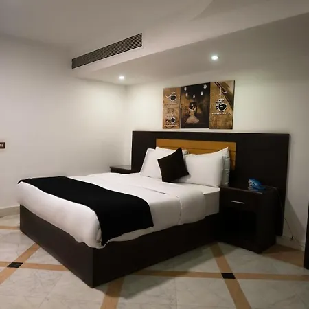 Galaxy Royal Suites Hotel-3